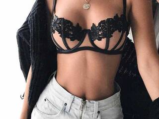 에로틱 한 영상 채팅 fluffychloe