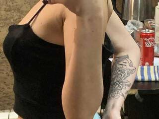 에로틱 한 영상 채팅 FollowMe069