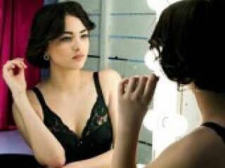 에로틱 한 영상 채팅 foxsexyyy