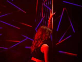 에로틱 한 영상 채팅 FrankKira