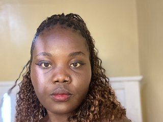 에로틱 한 영상 채팅 Freakyqueen11