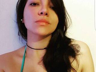 에로틱 한 영상 채팅 freya-shaik