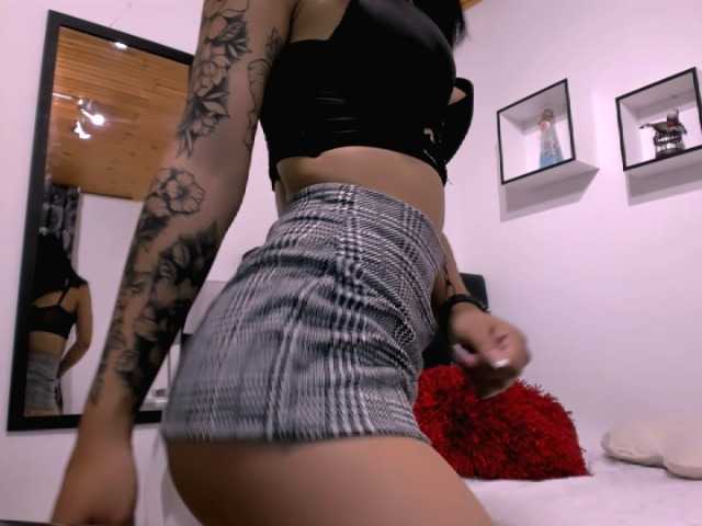 사진 freyaly Hello! I'm a bad girl (show cum in the goal) #young #skinny #new top off (65tk) spank x10 (25tk) Below pants (99)