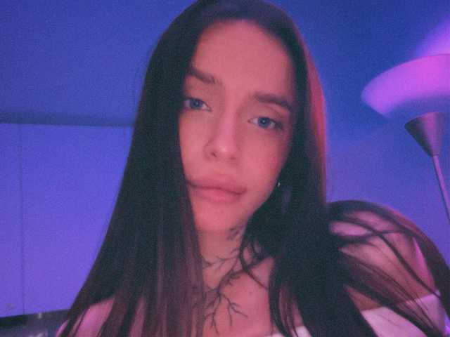프로필 사진 MiaMiller
