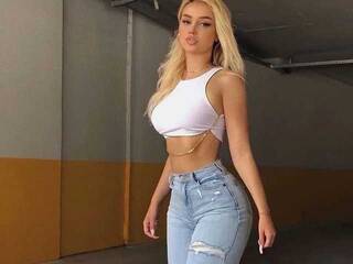 에로틱 한 영상 채팅 Fronezart