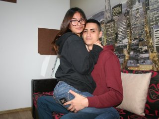 프로필 사진 FunkyCouple69