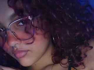 에로틱 한 영상 채팅 Gabrielle-D