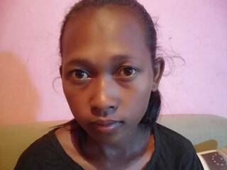 에로틱 한 영상 채팅 gelanahot