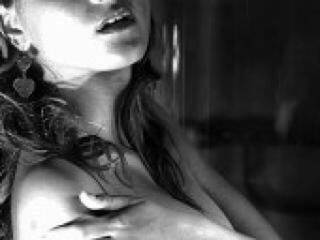 에로틱 한 영상 채팅 genifersex