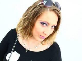 에로틱 한 영상 채팅 Giannetta