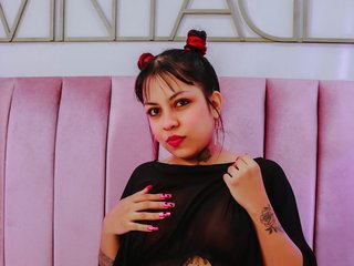 에로틱 한 영상 채팅 GigiFoxx1