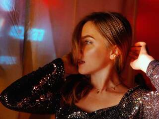 에로틱 한 영상 채팅 girl-in-white