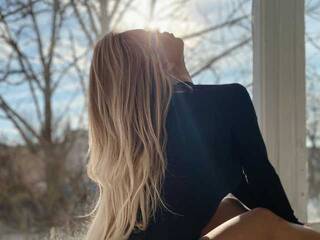 에로틱 한 영상 채팅 Brenda20