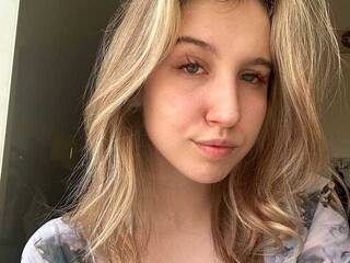 에로틱 한 영상 채팅 GlimmerVamp