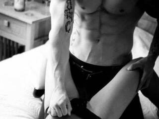 에로틱 한 영상 채팅 GOTHICbabes