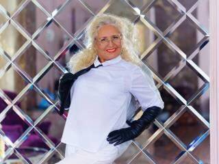 에로틱 한 영상 채팅 grannyalisa