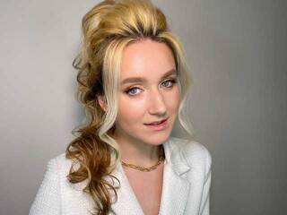 에로틱 한 영상 채팅 Grinny-Stoun