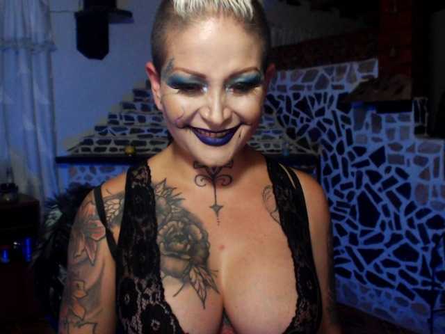 사진 gyanhatatho #pussy #ass #anal #squirt #oilshow #feetshow #bondage #tattoedgirl #piercedpussy #piercednipples #bigtits #bigass #latingirl #makeup #cosplay #cute
