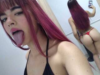 에로틱 한 영상 채팅 Hanna-Ponse