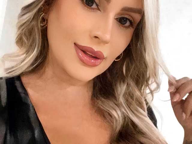 프로필 사진 HannaBlondee