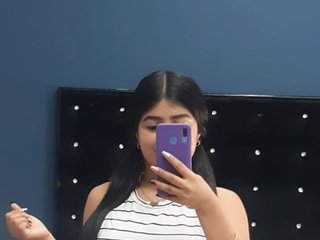 에로틱 한 영상 채팅 HannaEvanss