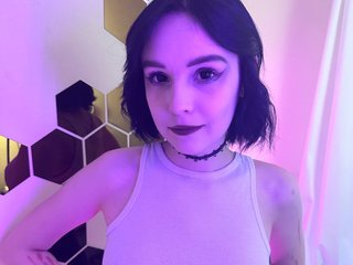 에로틱 한 영상 채팅 HannahBigrevic