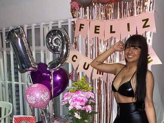 에로틱 한 영상 채팅 hannaRosse