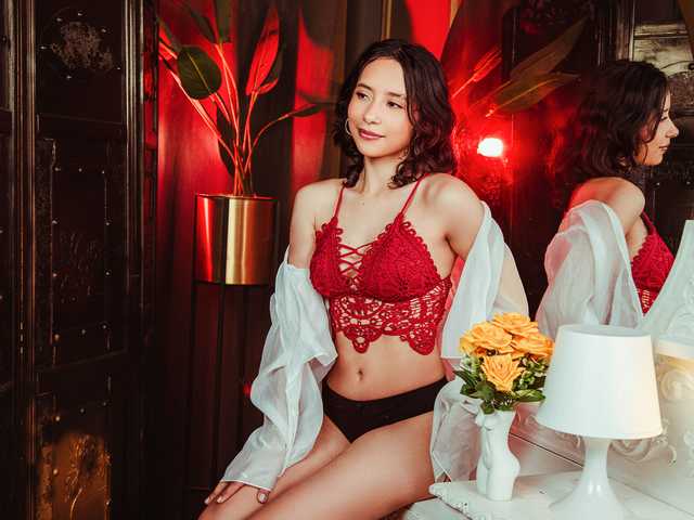 프로필 사진 HannieCollins