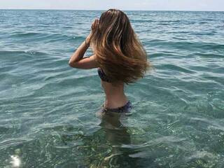 에로틱 한 영상 채팅 Hayleencotton