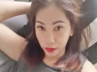 에로틱 한 영상 채팅 HeartRoxy