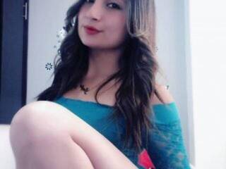 에로틱 한 영상 채팅 helen-wolf