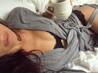 에로 화상 채팅 Helenaangel55