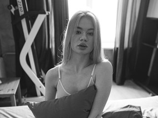 에로틱 한 영상 채팅 HelenaElfe