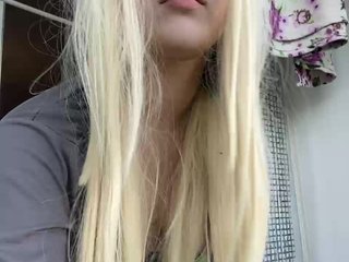 에로틱 한 영상 채팅 HelgaBillions