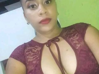 에로틱 한 영상 채팅 HiilaryRomero