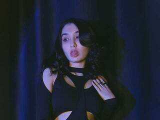 에로틱 한 영상 채팅 HinaChan