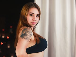 에로 화상 채팅 HollyAdams