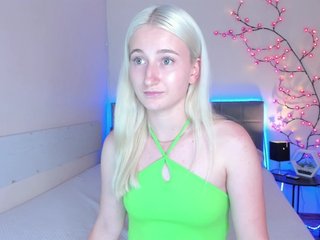 에로틱 한 영상 채팅 HollyTaillor