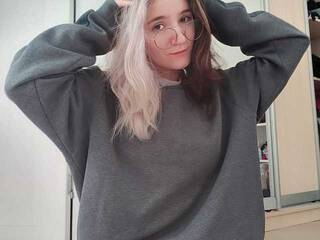 에로틱 한 영상 채팅 HolySteel