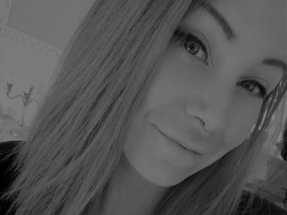 에로틱 한 영상 채팅 HolySweetiePoly