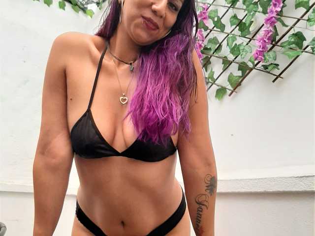 프로필 사진 HornyCarolyn