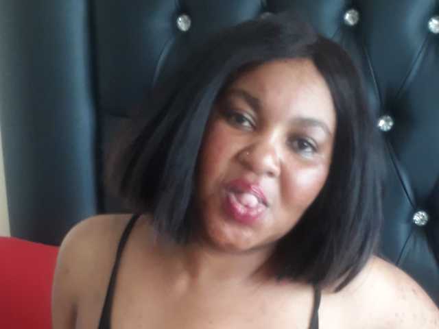 프로필 사진 HORNYNIPPLES