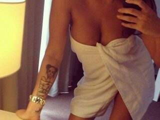 에로틱 한 영상 채팅 HotOrange777