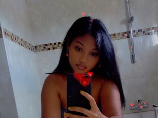 에로틱 한 영상 채팅 HotTia