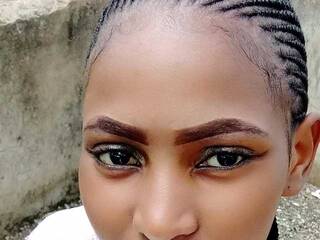 에로틱 한 영상 채팅 Hottycharii