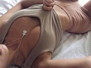 에로틱 한 영상 채팅 I-Sofia-1999