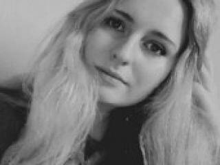 에로틱 한 영상 채팅 iamlouise