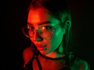 에로틱 한 영상 채팅 iampiggygirl