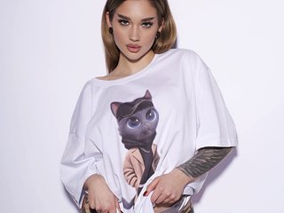 에로틱 한 영상 채팅 IamToxicRoxy