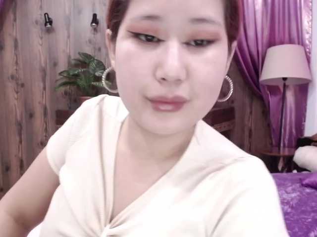 사진 icemarshmallo Welcome in my room, im Mia. Dont be shy to chatting with me, im here to meet new people and have fun